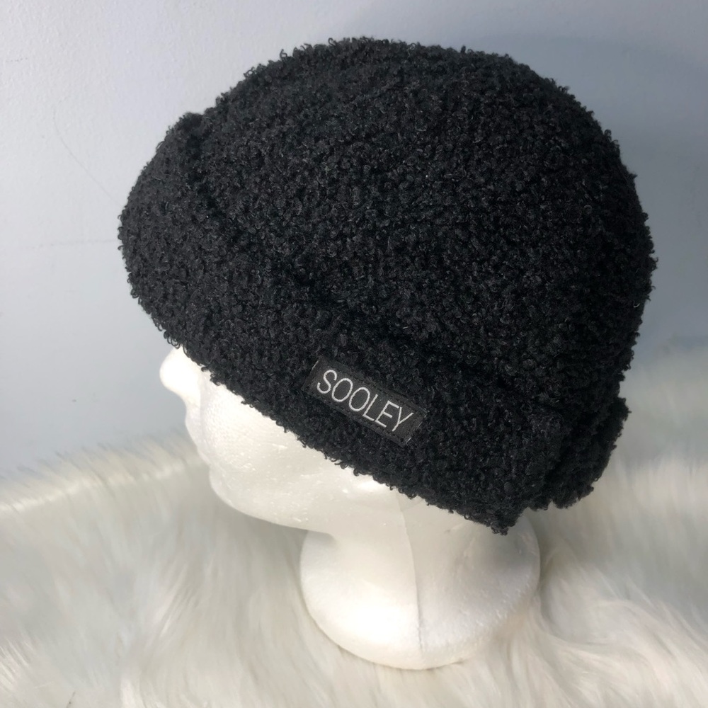 Sooley Teddy Beanie Black